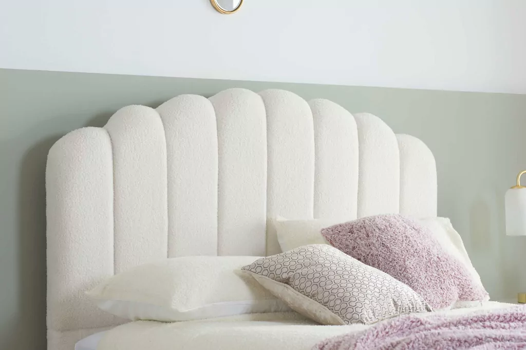 Birlea Monaco White Boucle Ottoman Bed - Image 3